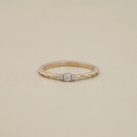 Round Cut Diamond Wedding Band