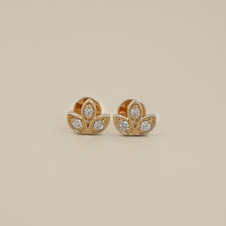 Prong Set Round Diamond Minimalist Stud Earrings