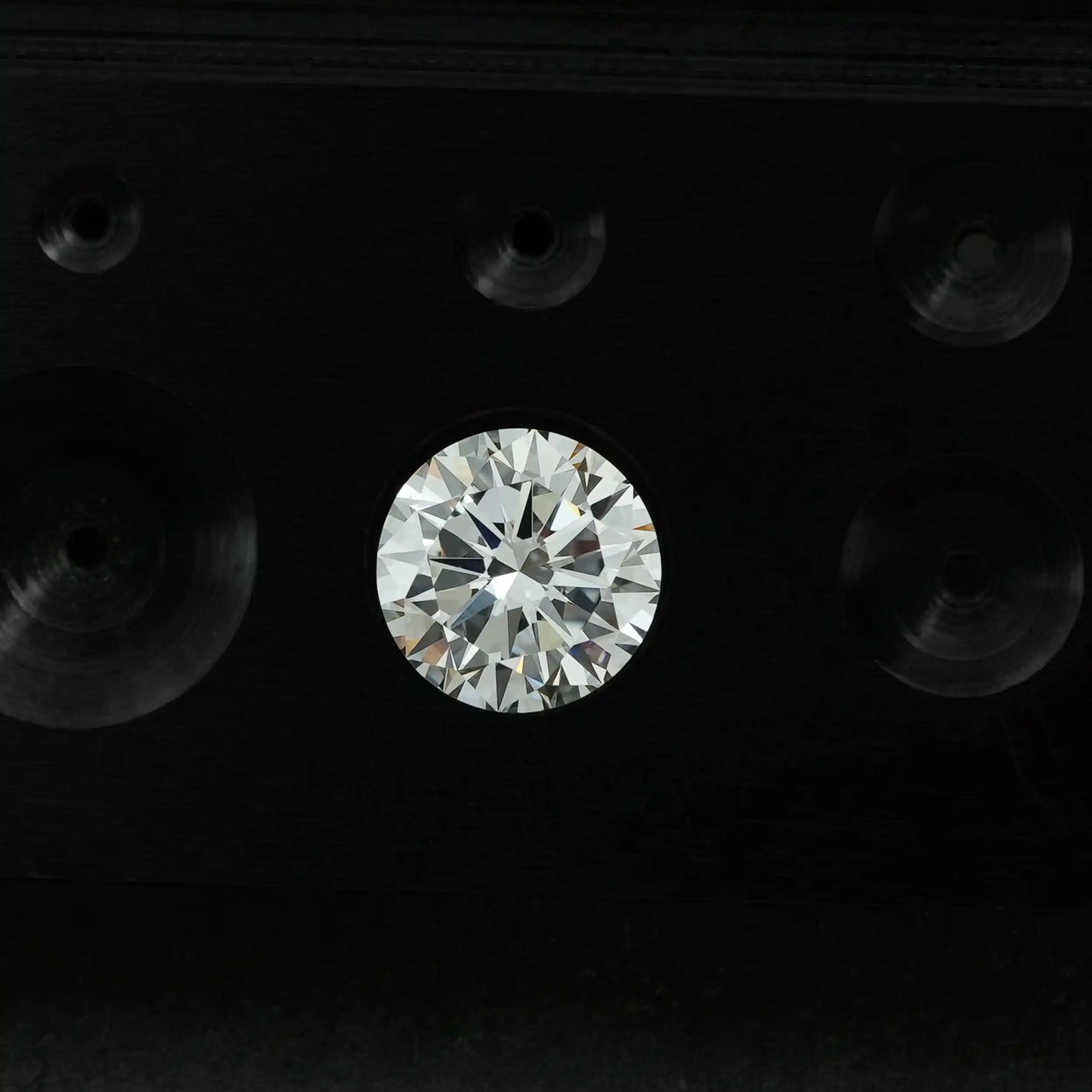 1.00 Carat  Round Cut Lab Grown Diamond  Loose
