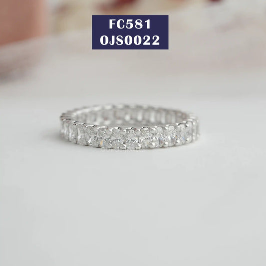 Oval Cut Diamond Eternity Band