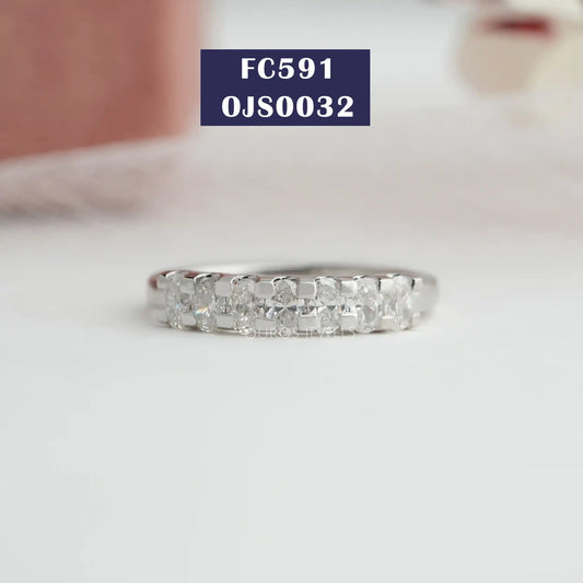 Oval Diamond 7 Stone Band